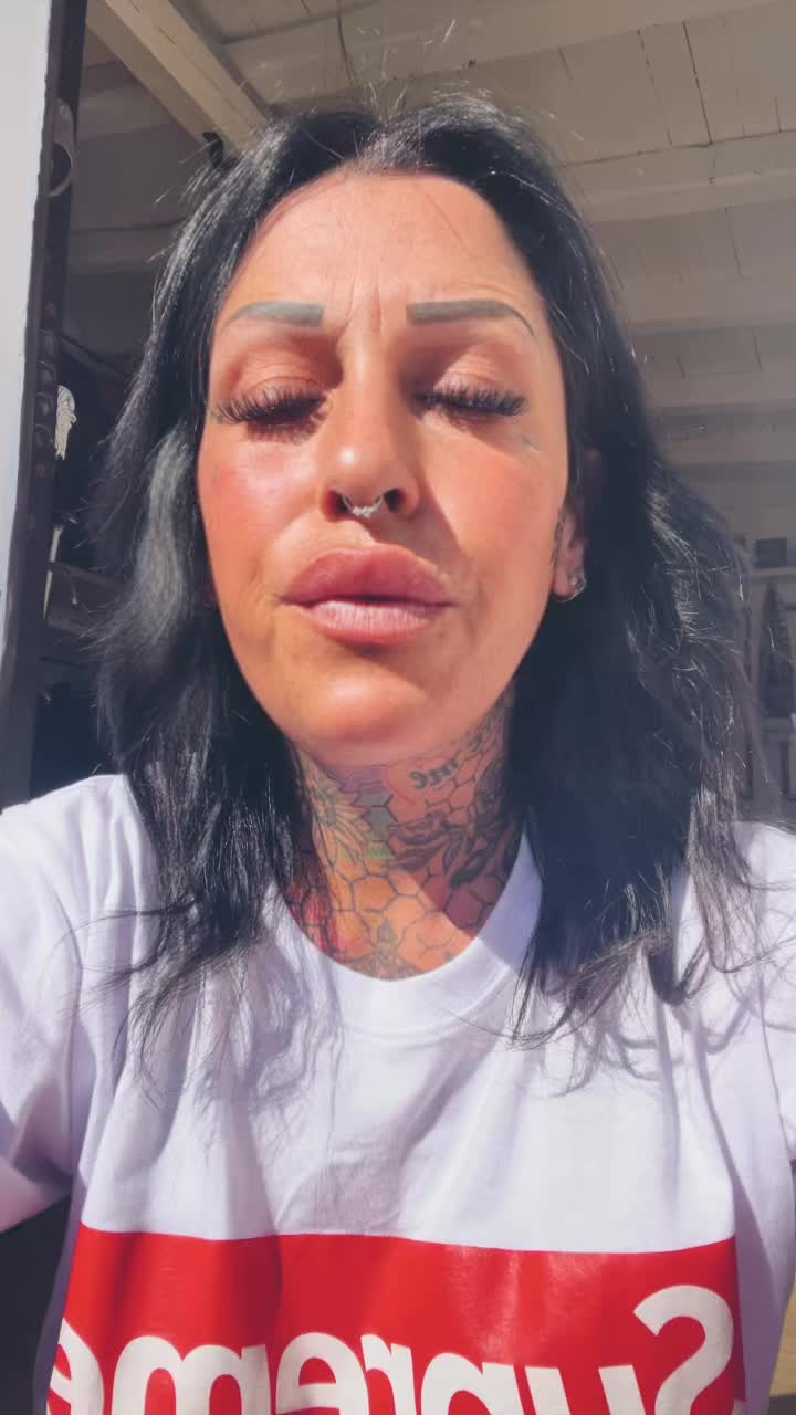 @Veronica