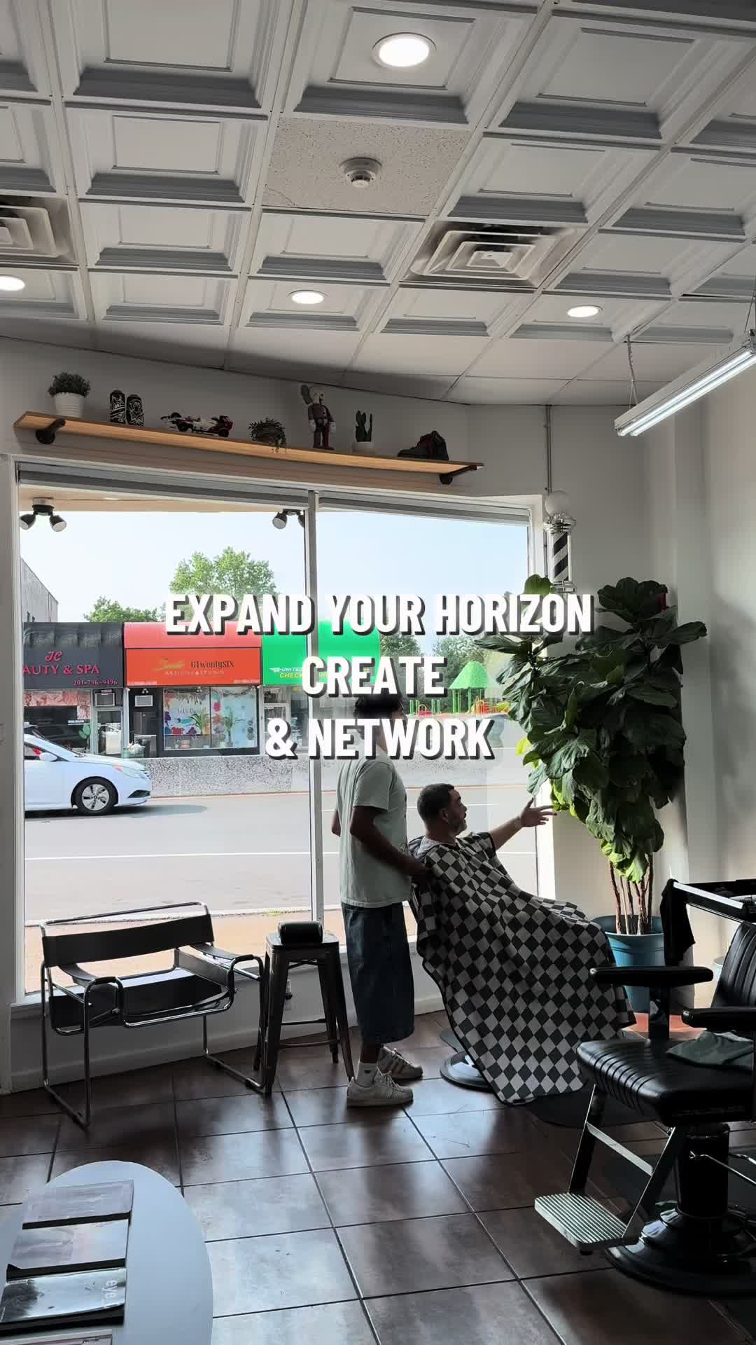@ELICONA COLLECTIVE 📲