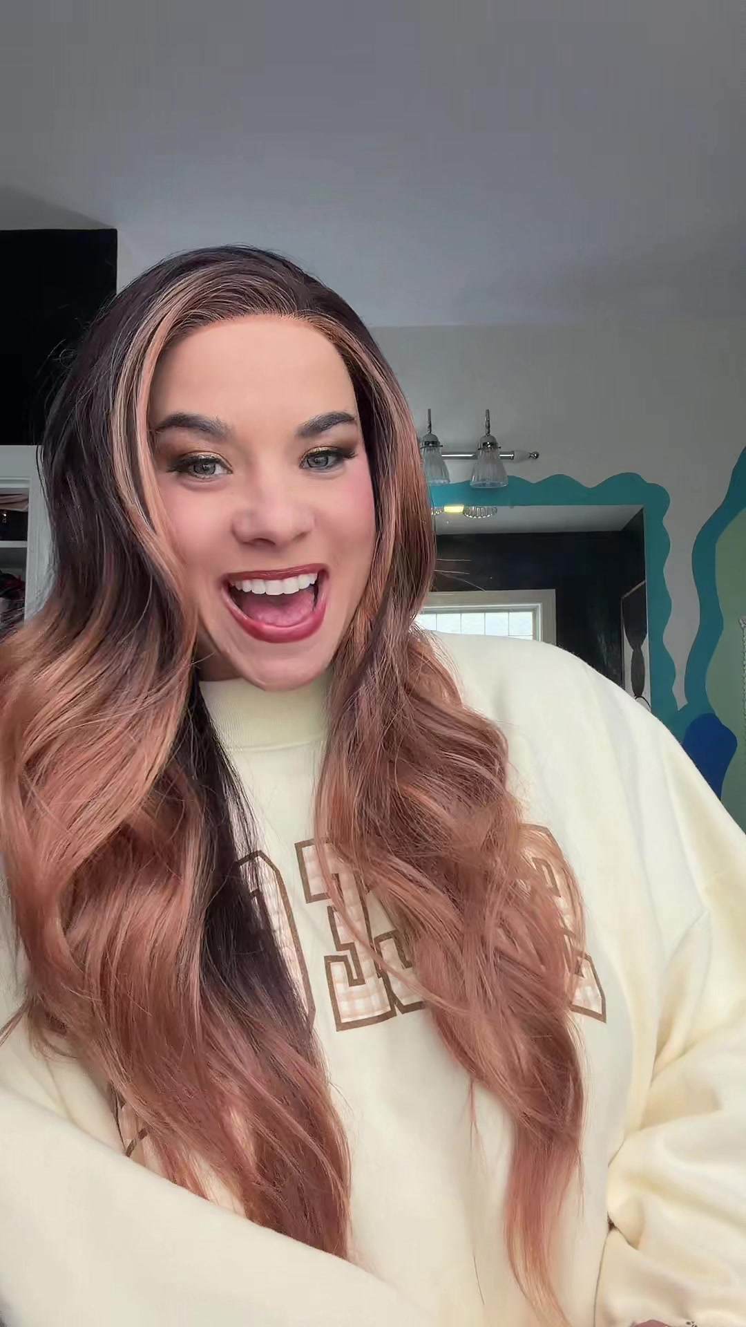 @Elizabeth Wears Wigs 🏳️🌈