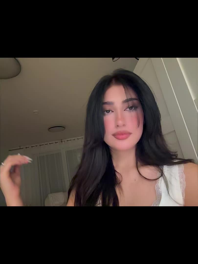 @roeina_achekzai