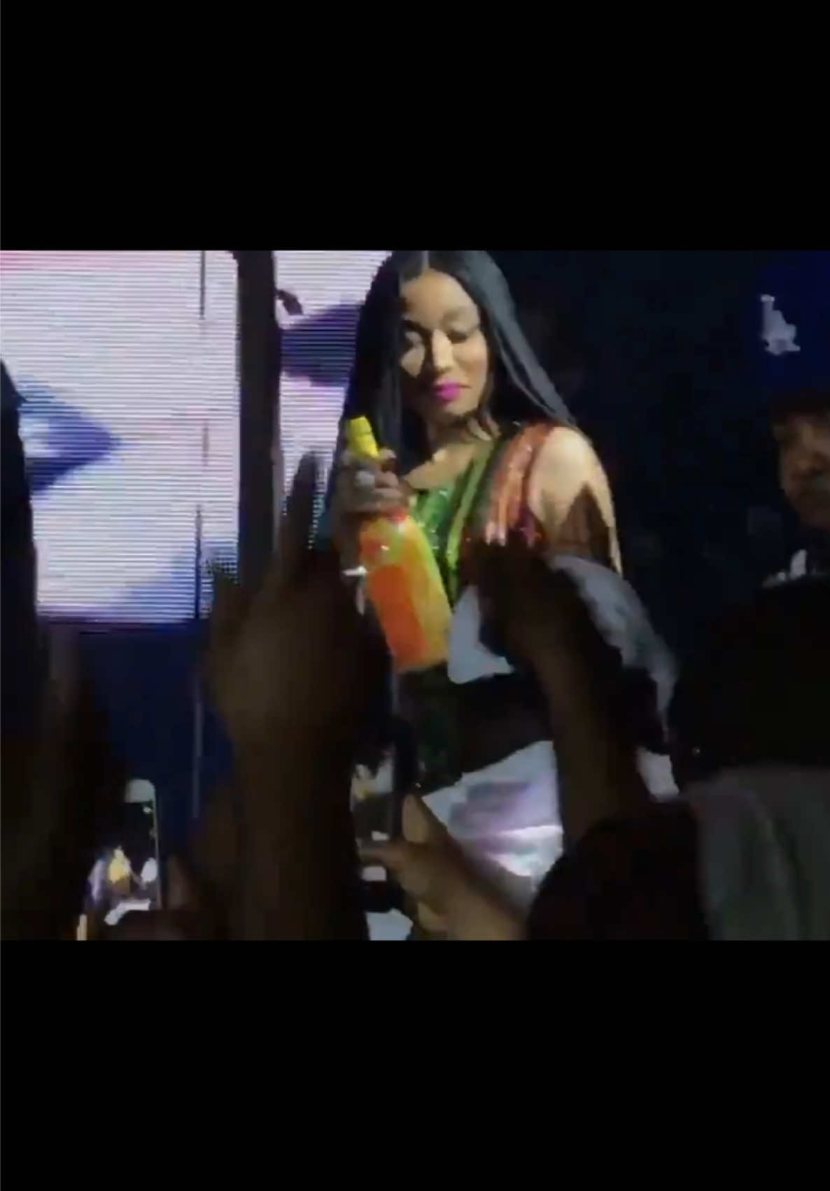 @BARBZ FENDI