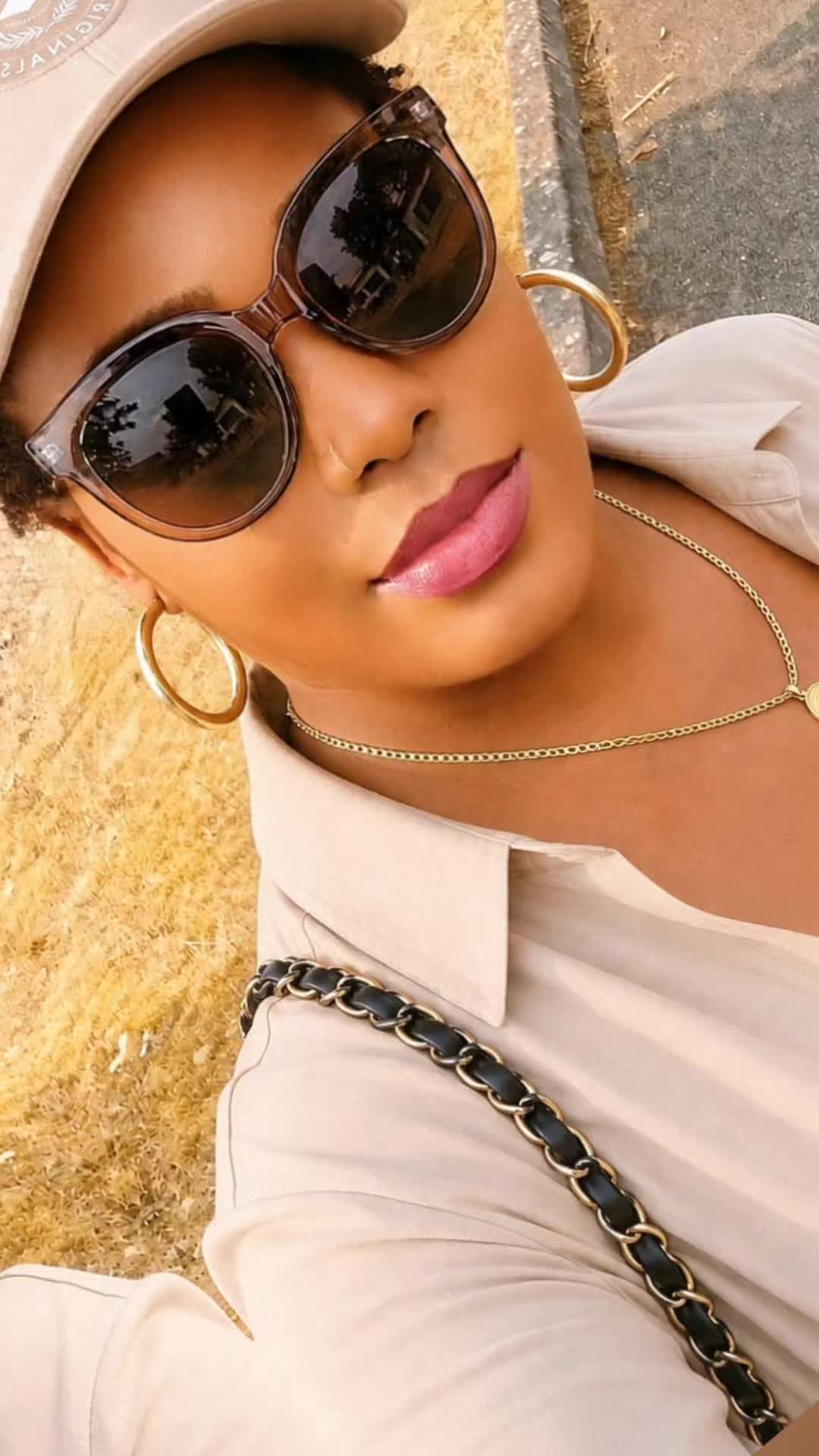 @Audrey Pierre La Vili 🇬🇦🇲🇫