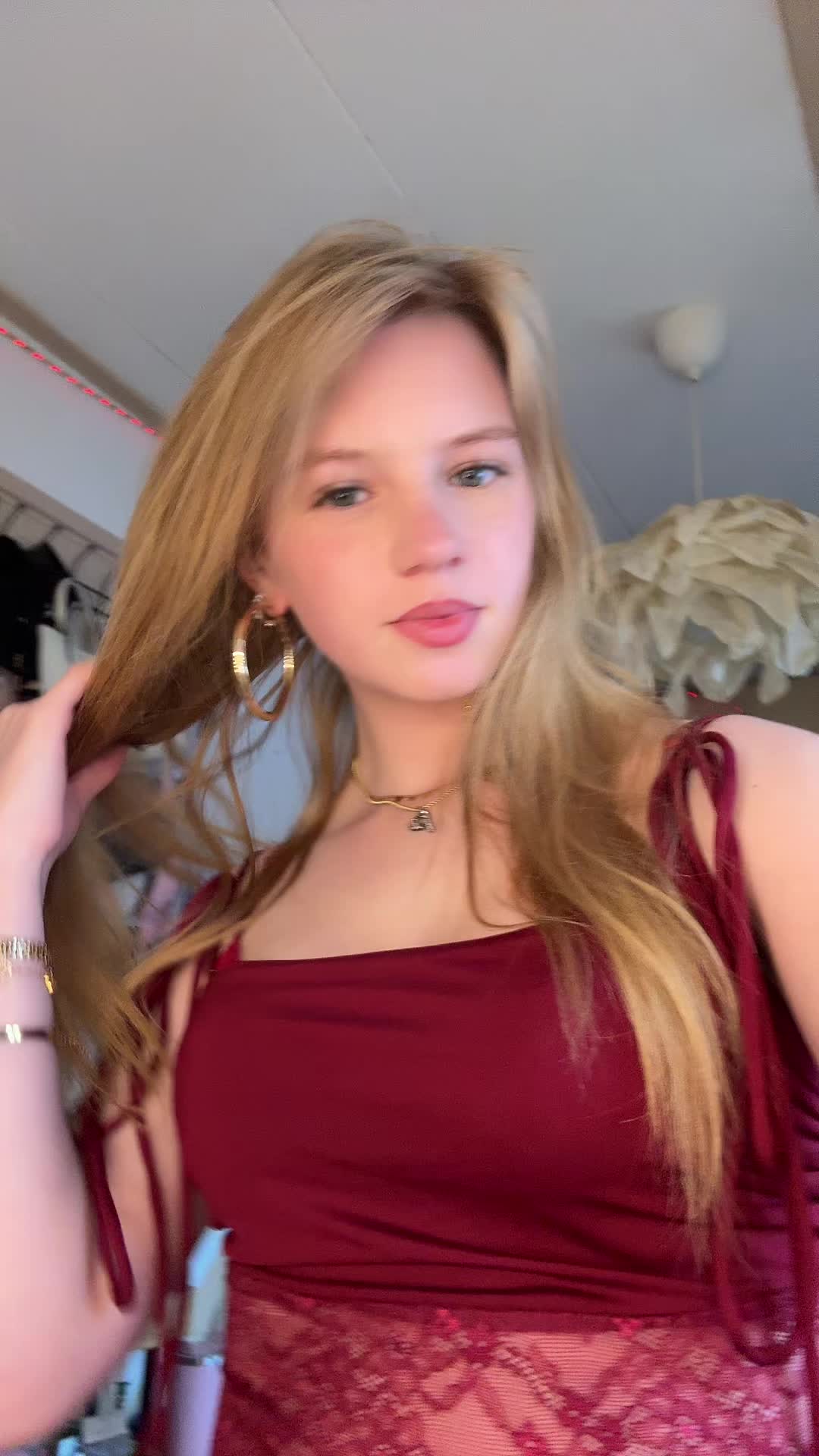 @ᵏʸˡᵃⁿⁱ ᵃⁿⁿᵃ ʰᵉˡᵉⁿᵃ ˢᶜʰʳᵃᵃᵘʷᵉⁿ