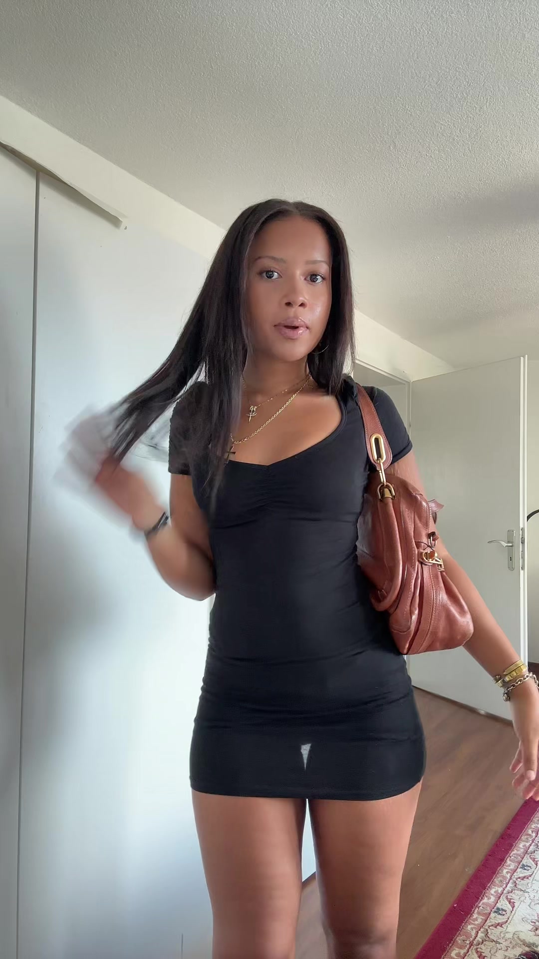 @mysteriousbaddie_123