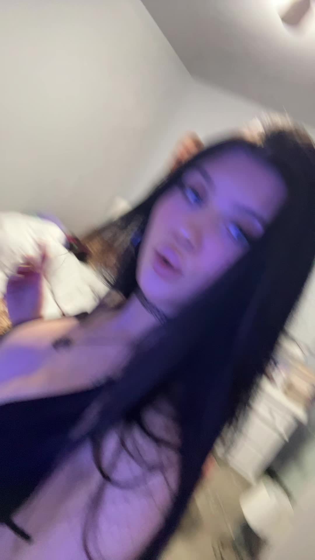 @rachelritzler