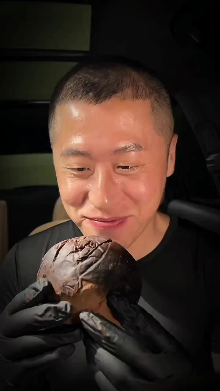 @MoMo