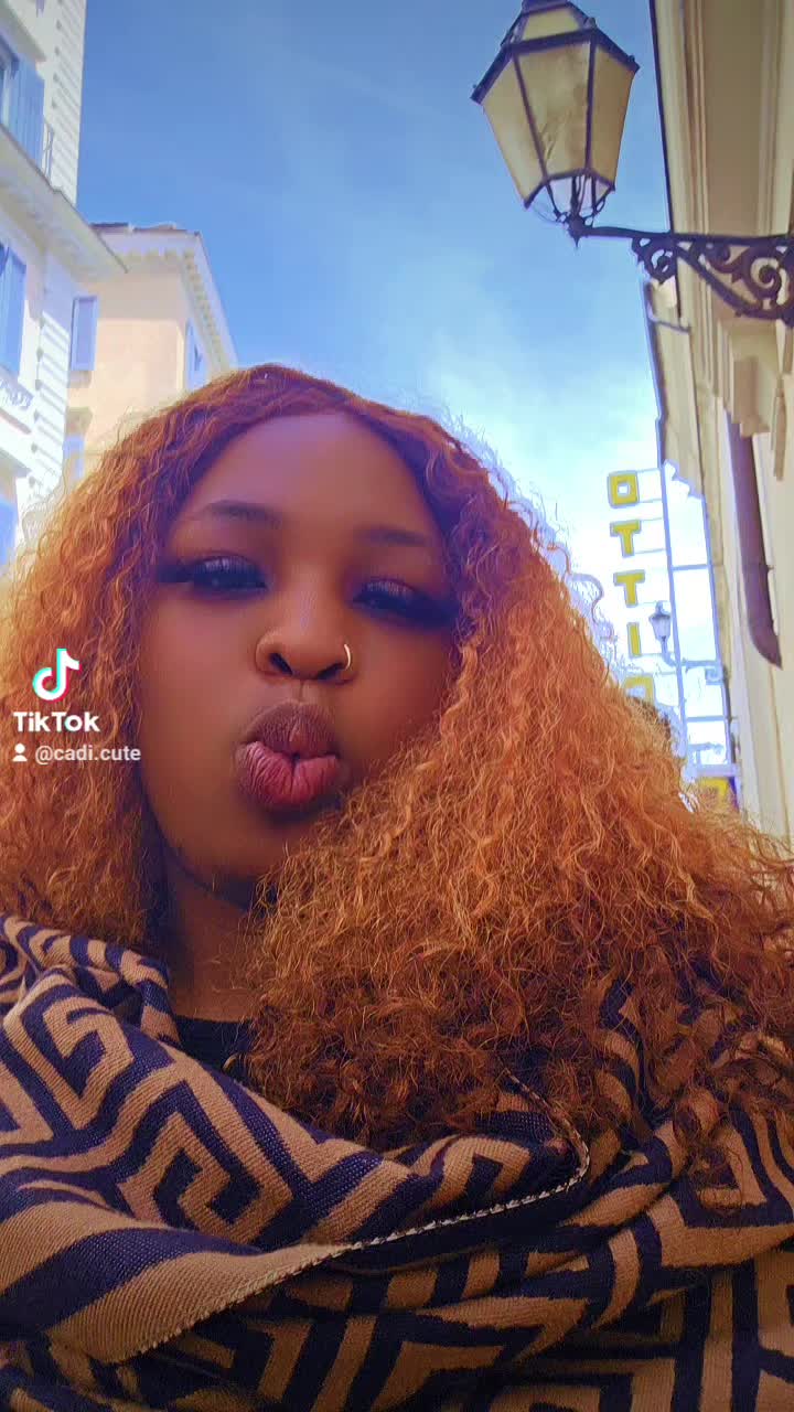 @€@£$@R 🧝♂️QUEEN