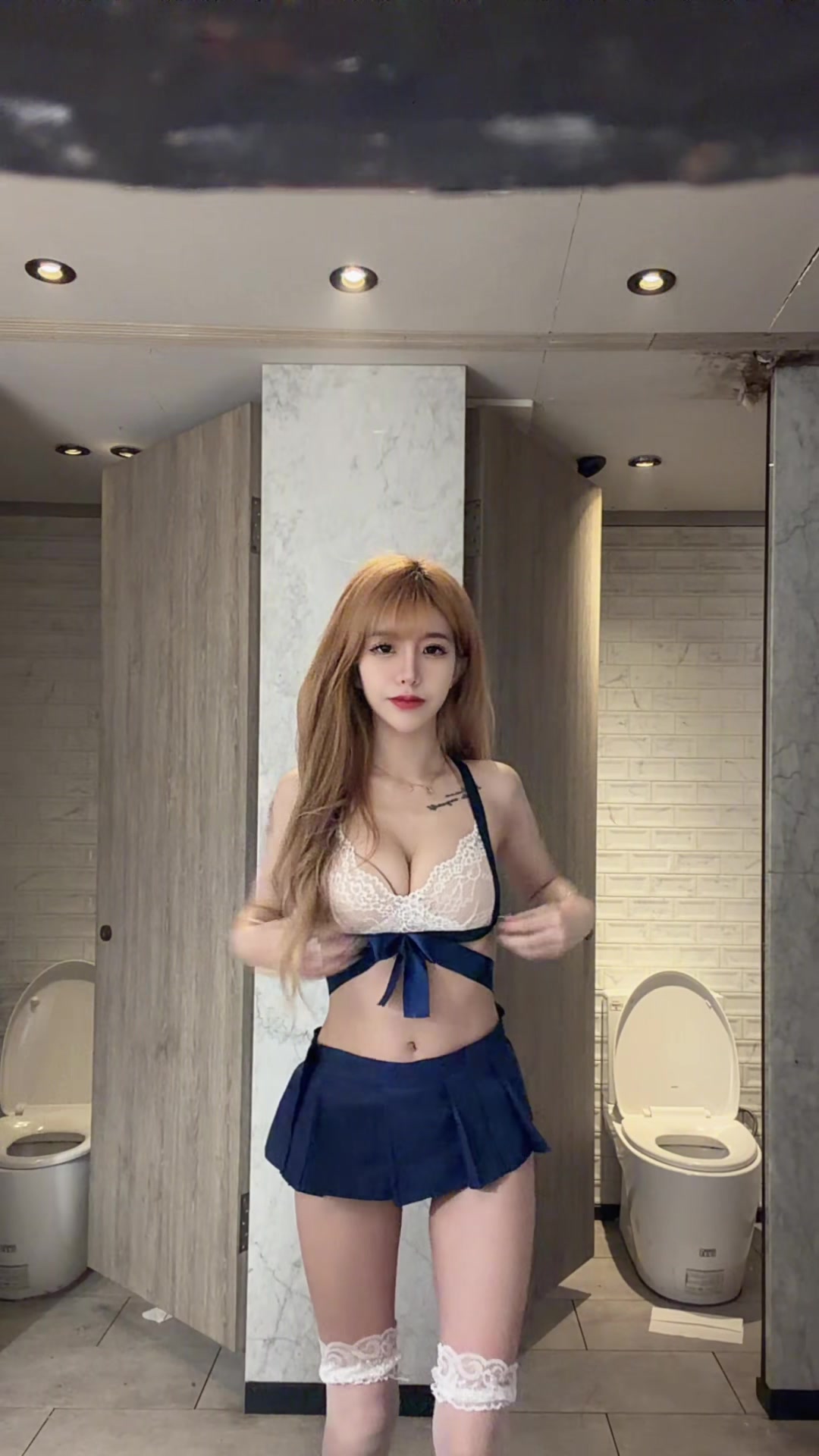 @米娜