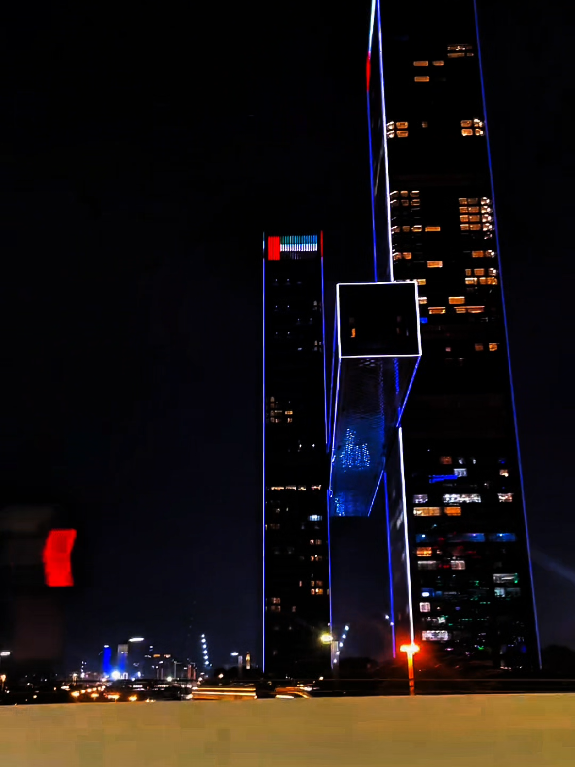 @dubai