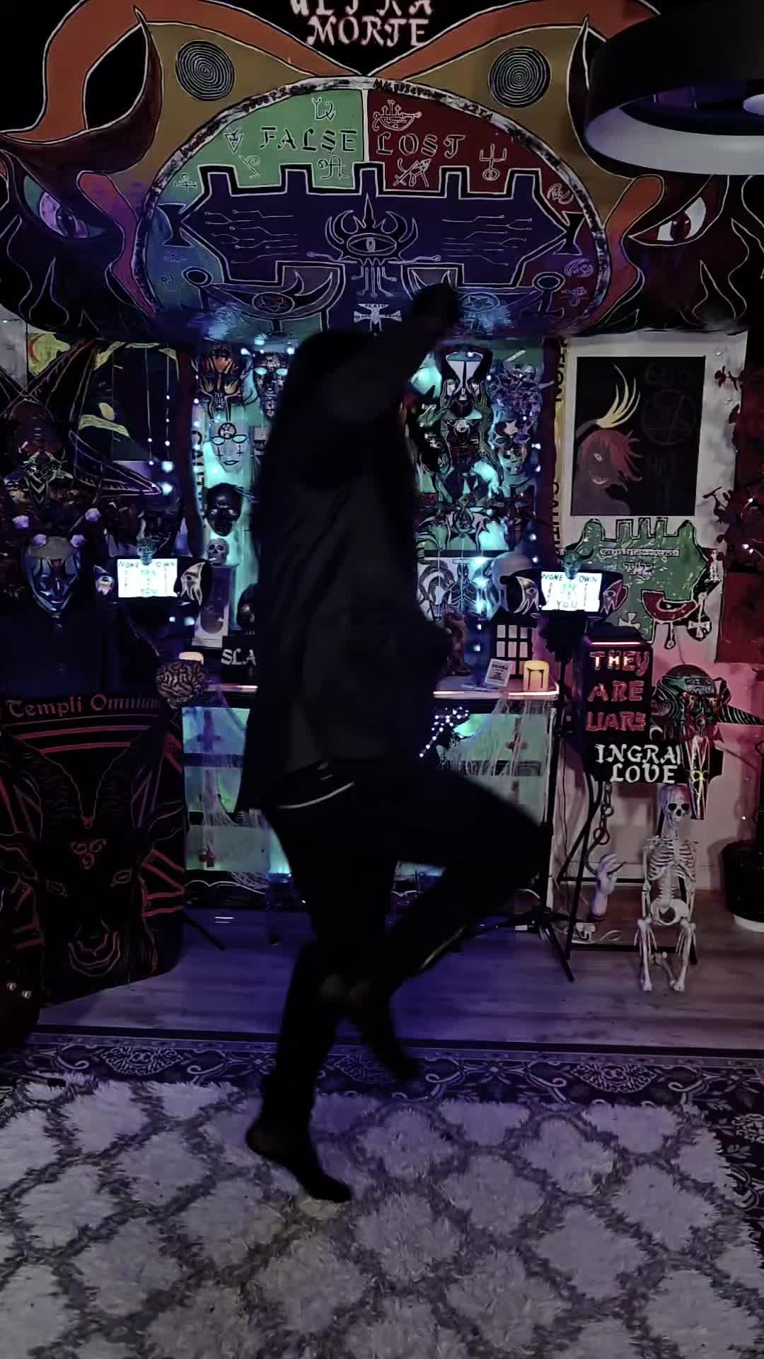 @Axedeathra
