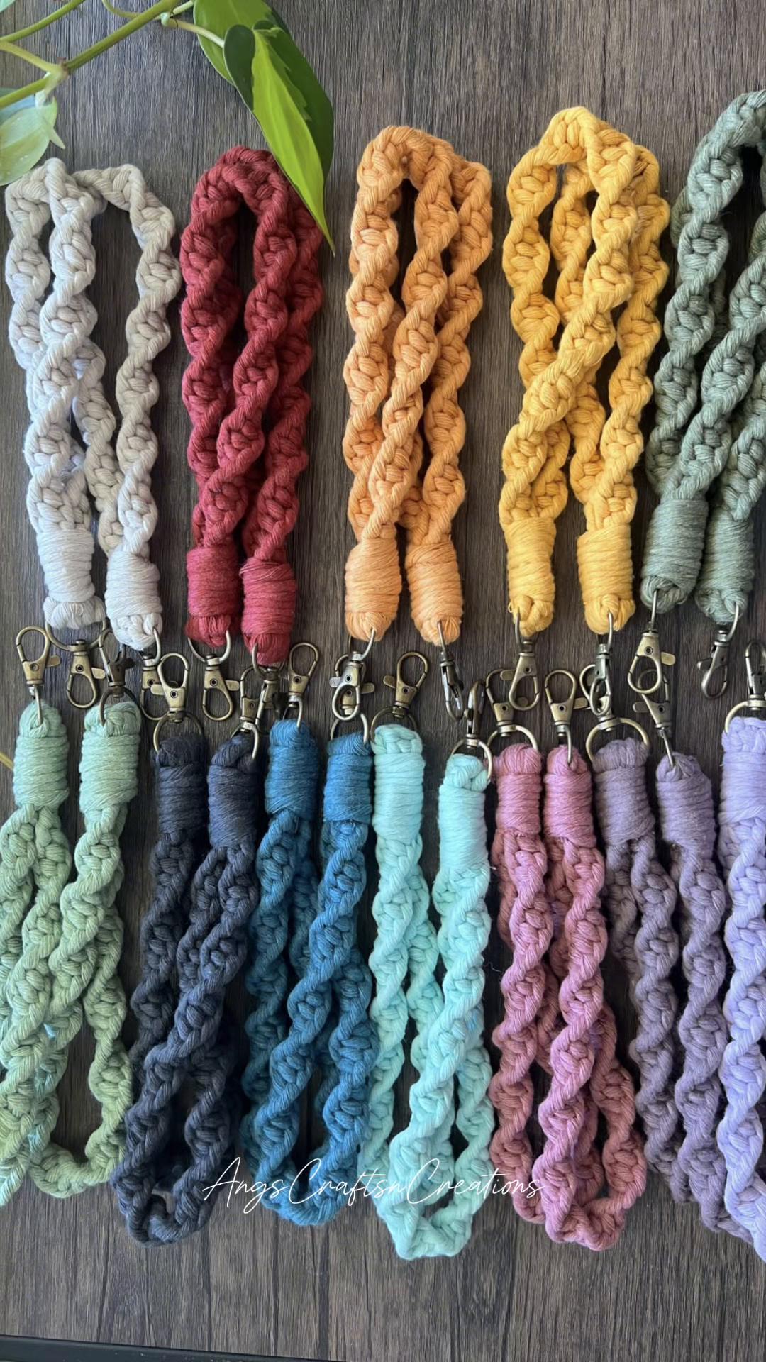 @AngsCraftsnCreations• Macrame