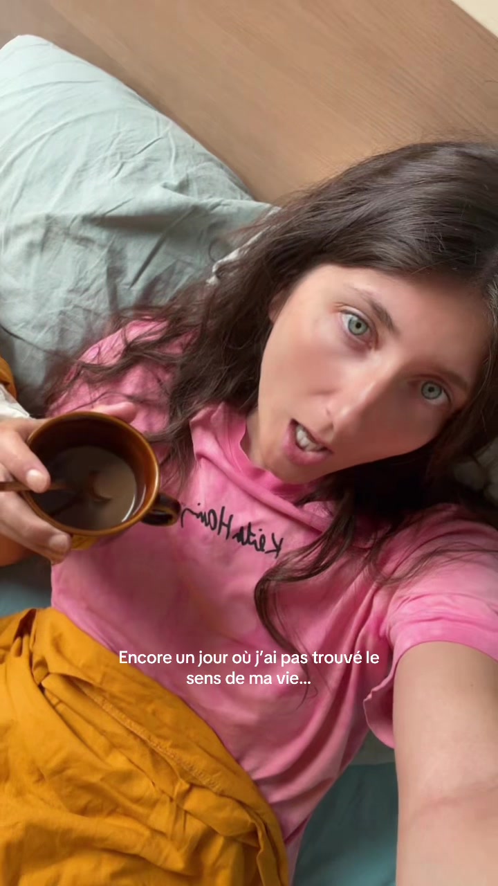 @MEGAN LILY✨
