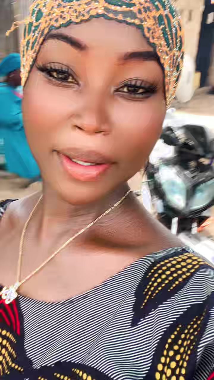 @La vilaine fille 💋🪡🕶️🌂💍