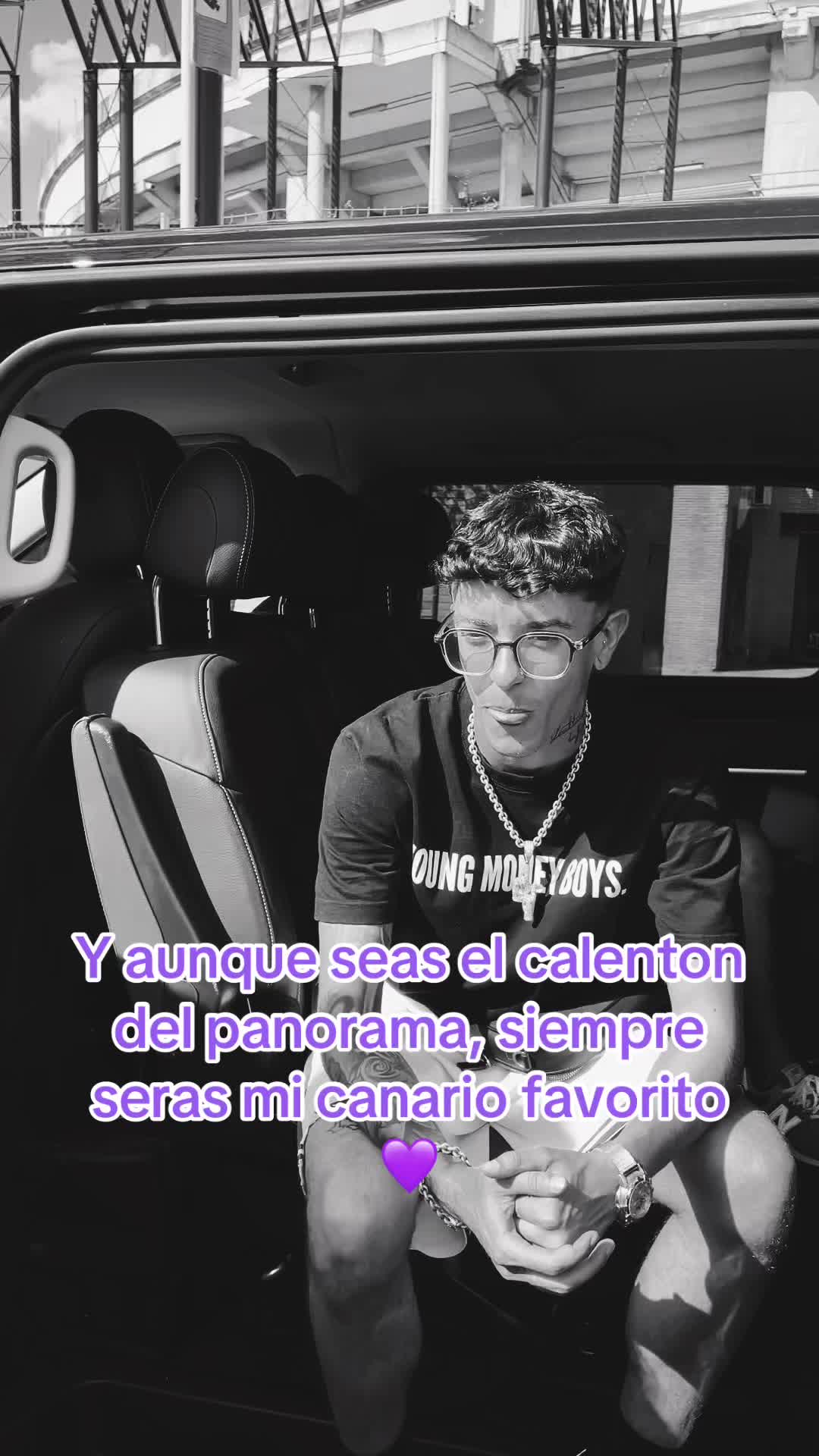 @✰