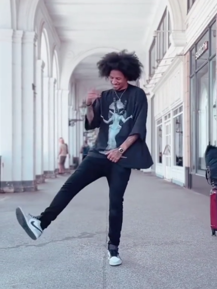 @Lestwinsfanpage88