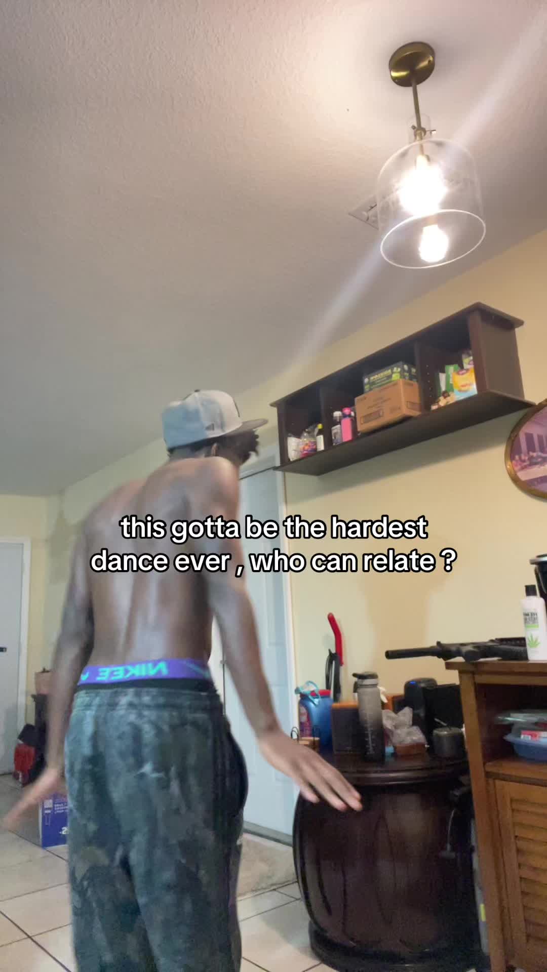 @👣👶🏿 .