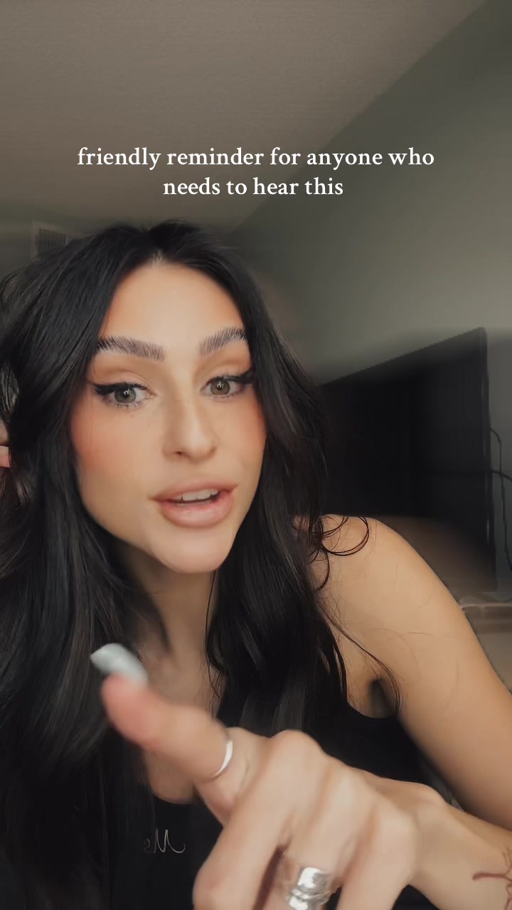 @angmariededeck