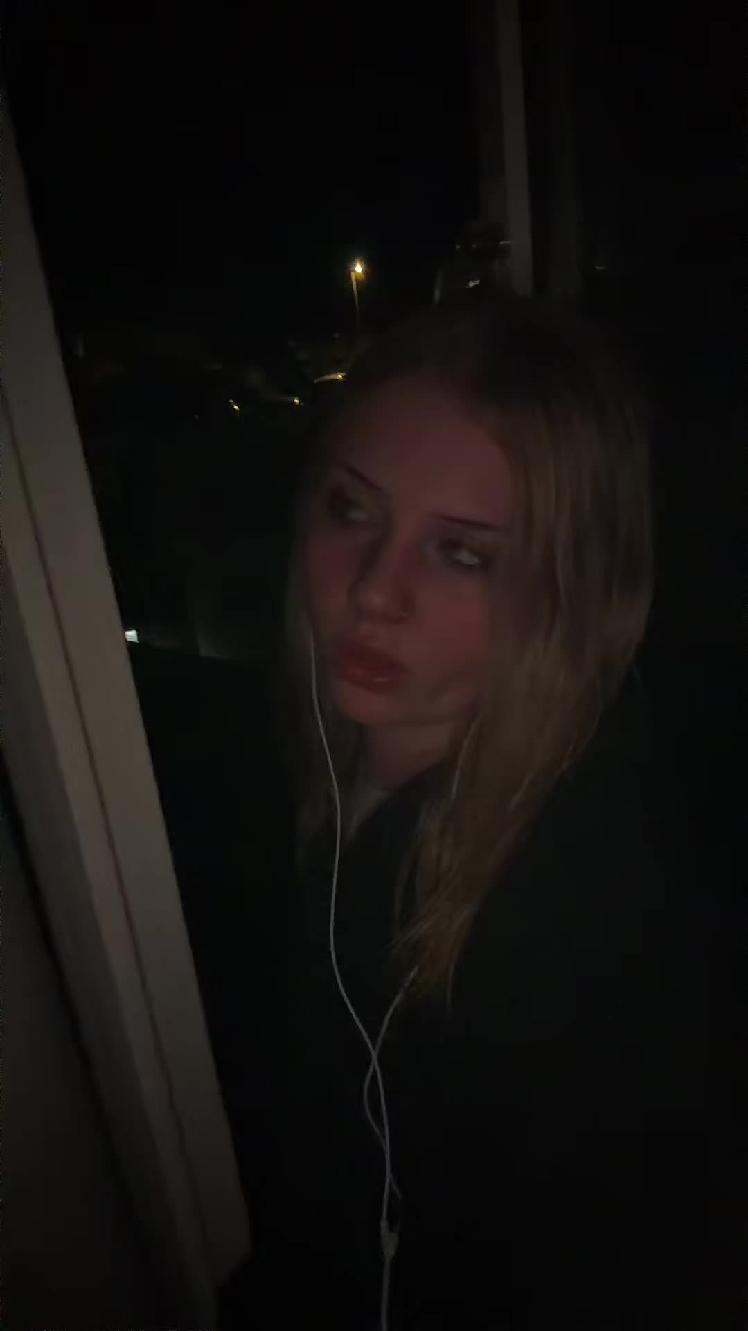 @𝔦𝔷𝔷𝔶