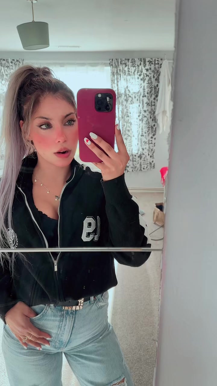 @Aylin🦋🇬🇧