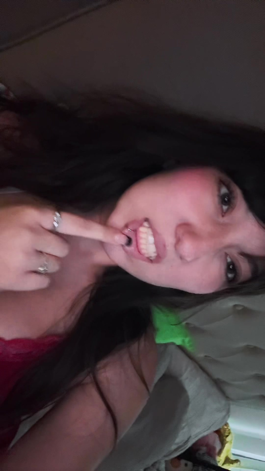 @lily