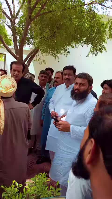 @Farooq Ahmad Bhatti