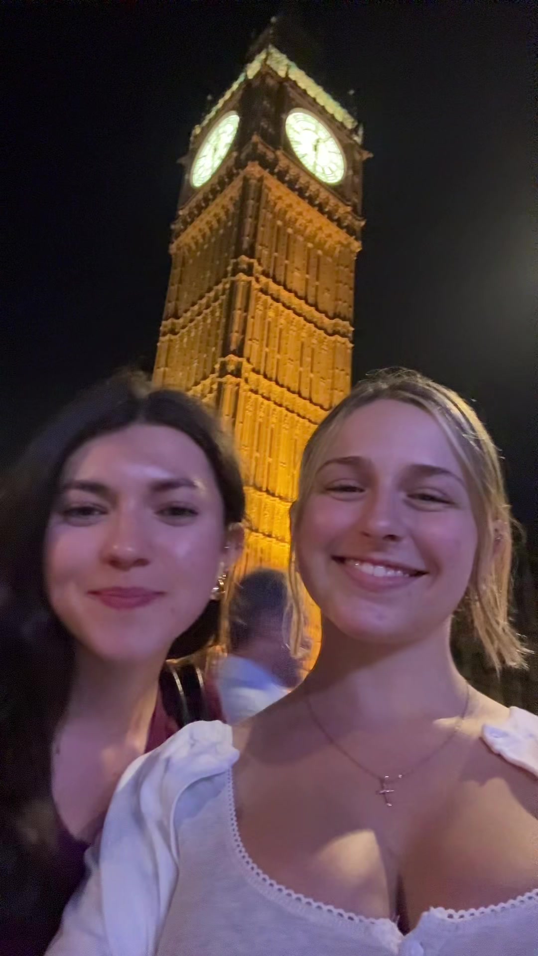 @beccayoungie