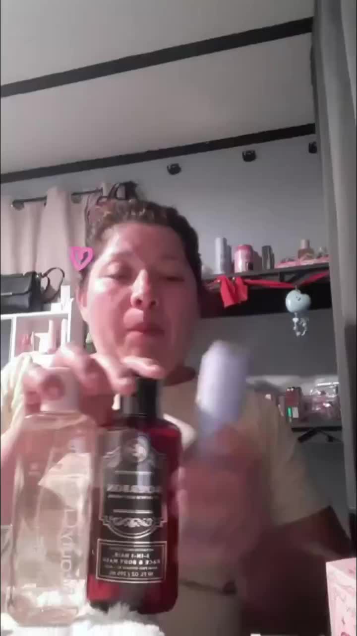 @Kiticosmetics