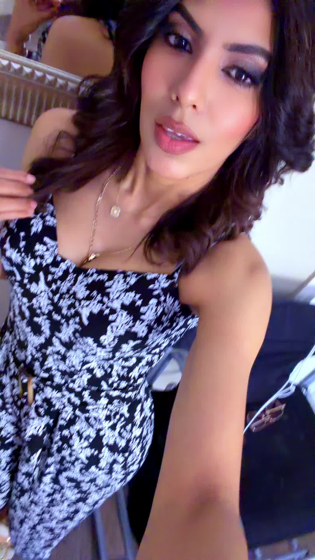 @𝓑𝓻𝓮𝓷𝓭𝓪 ❤️👑