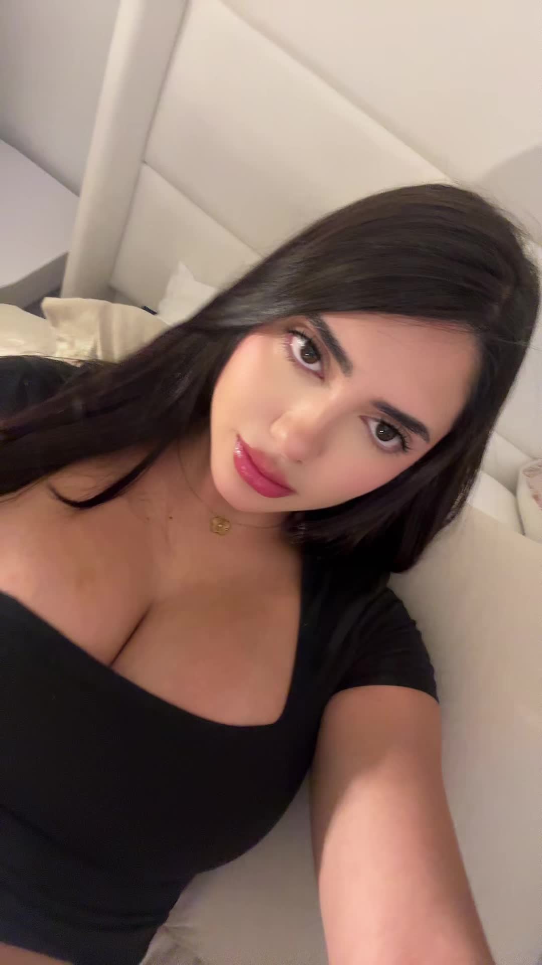 @Ella