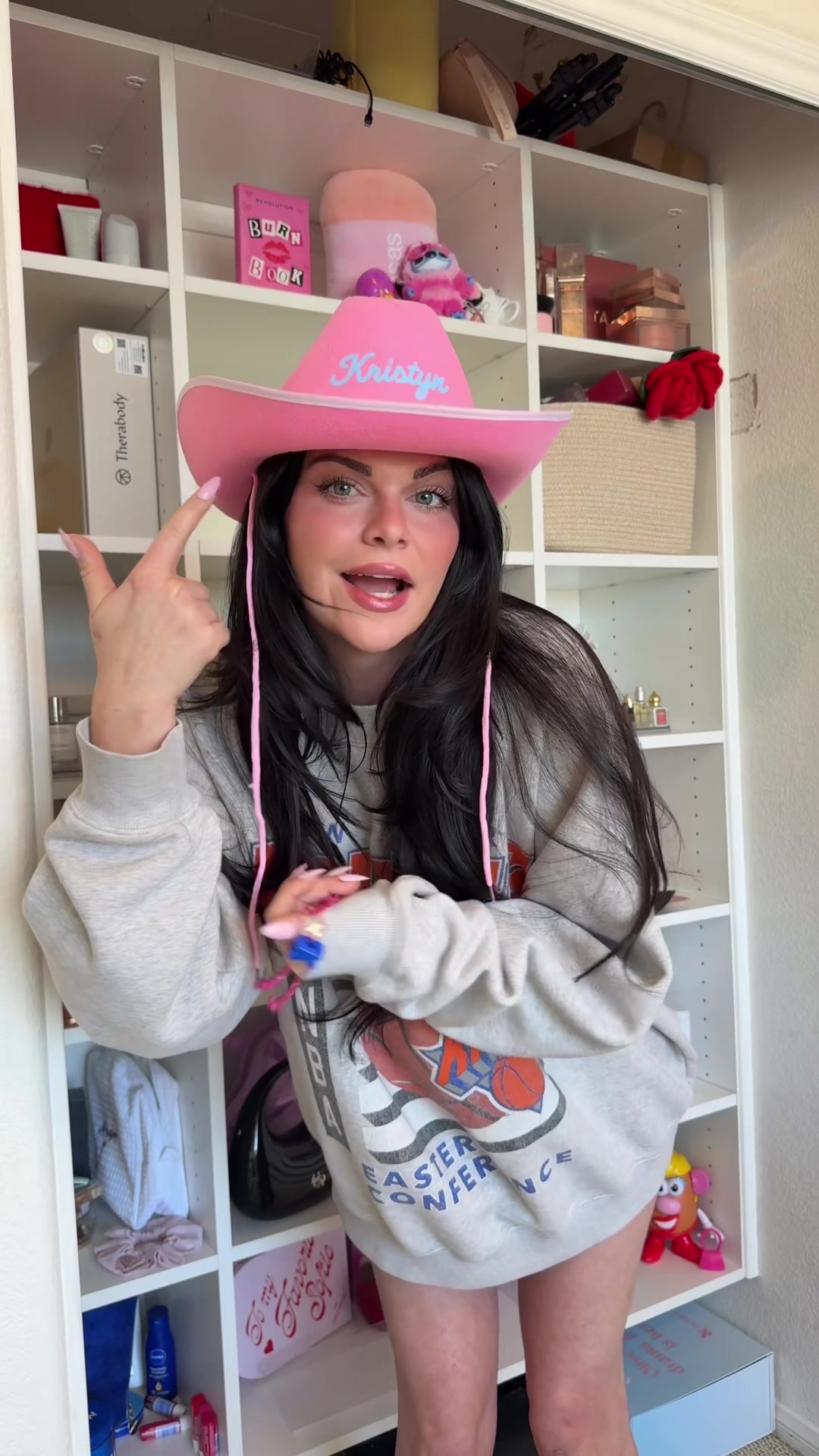 @kristyn hoffman 🫧