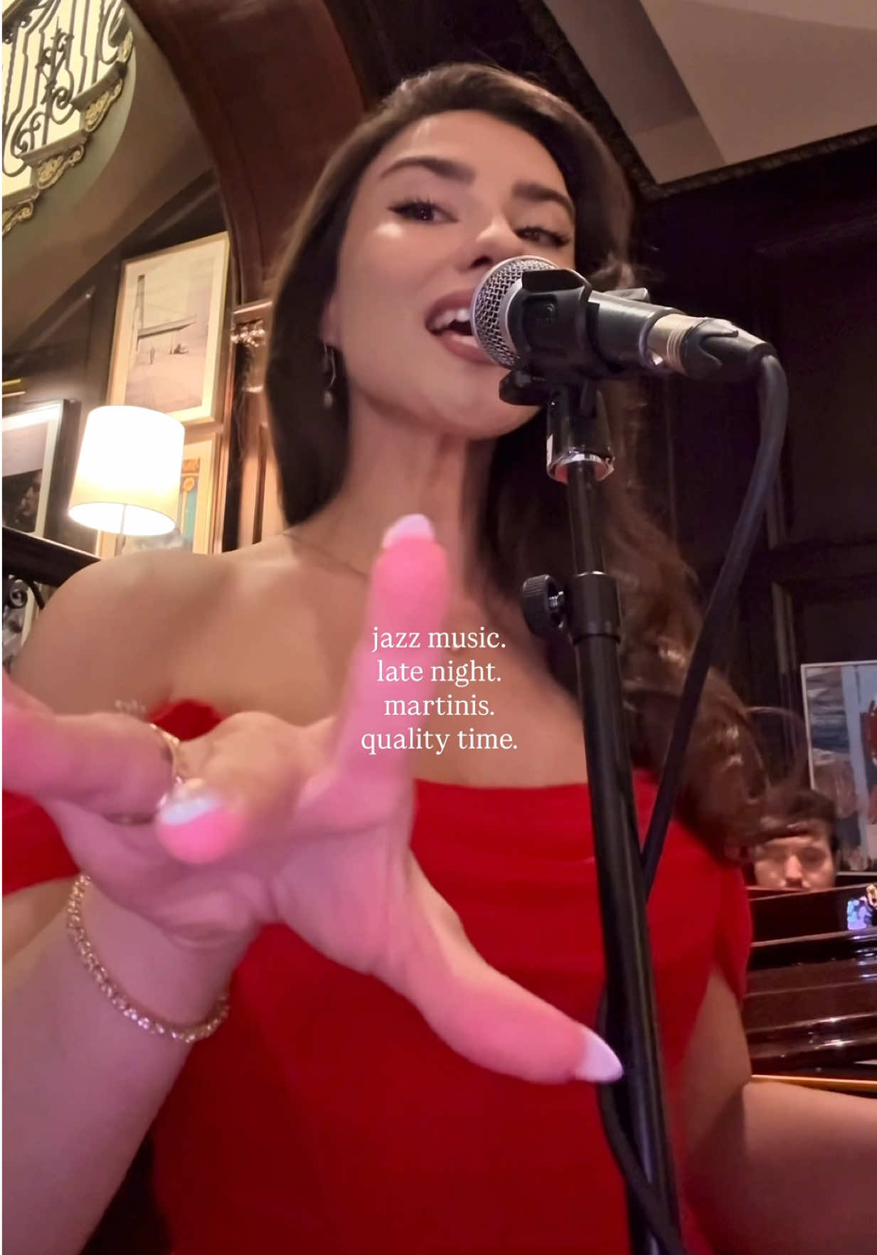 @Jade Monet