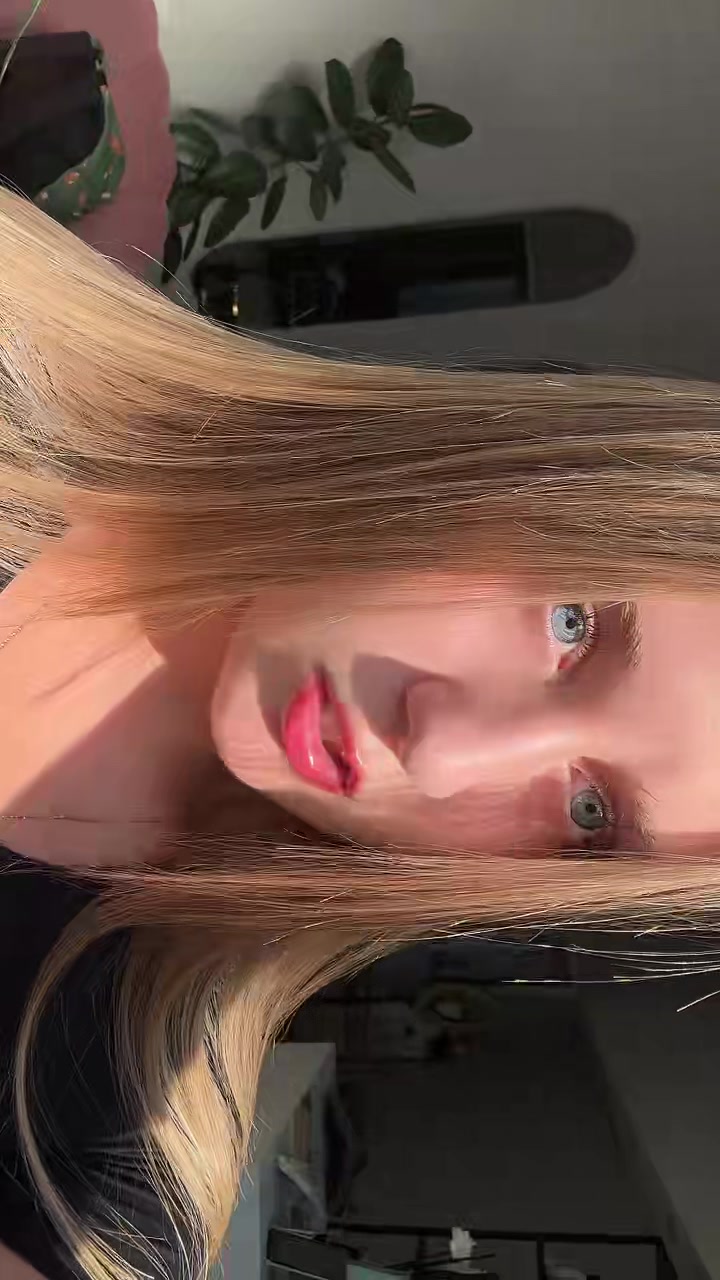 @𝒟𝒾