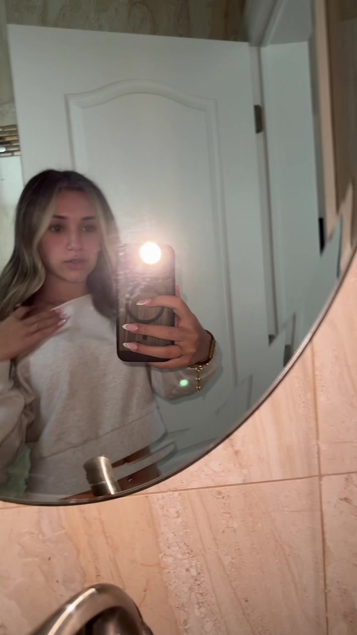 @mikaella