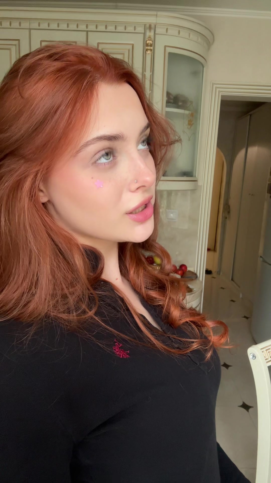 @аневикс