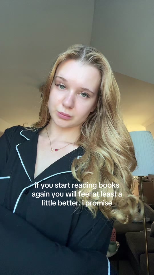 @Emilia ✨📚
