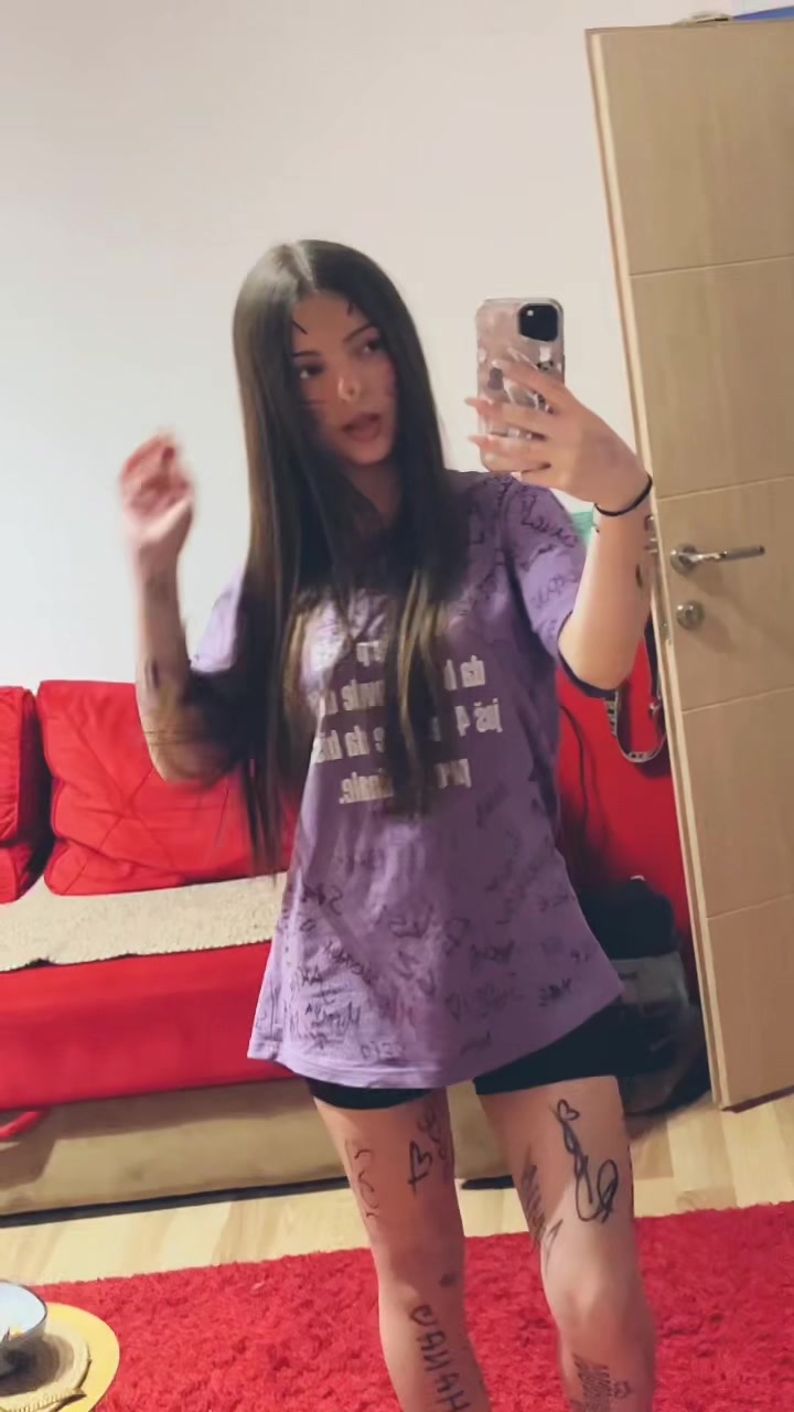 @lllaaraaaa