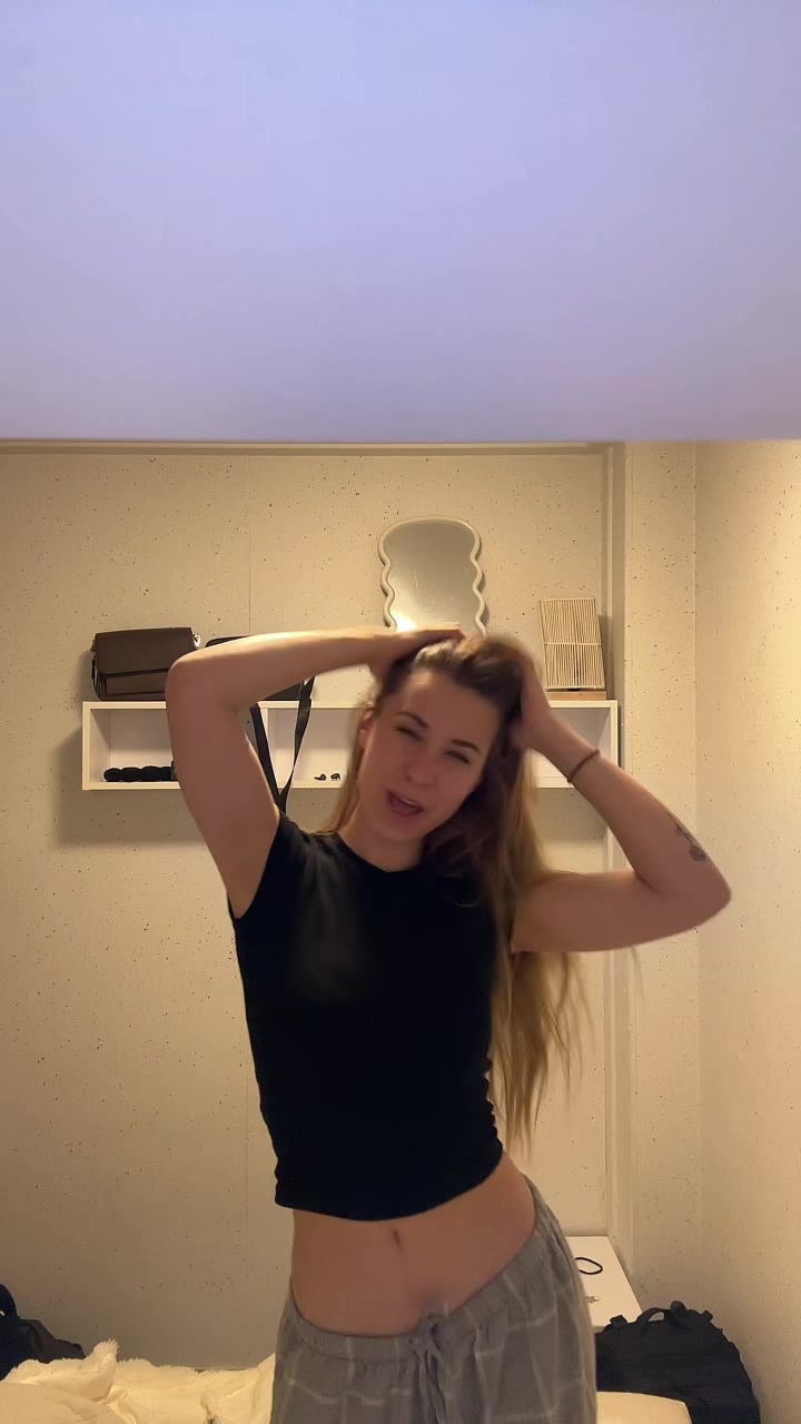 @Gia