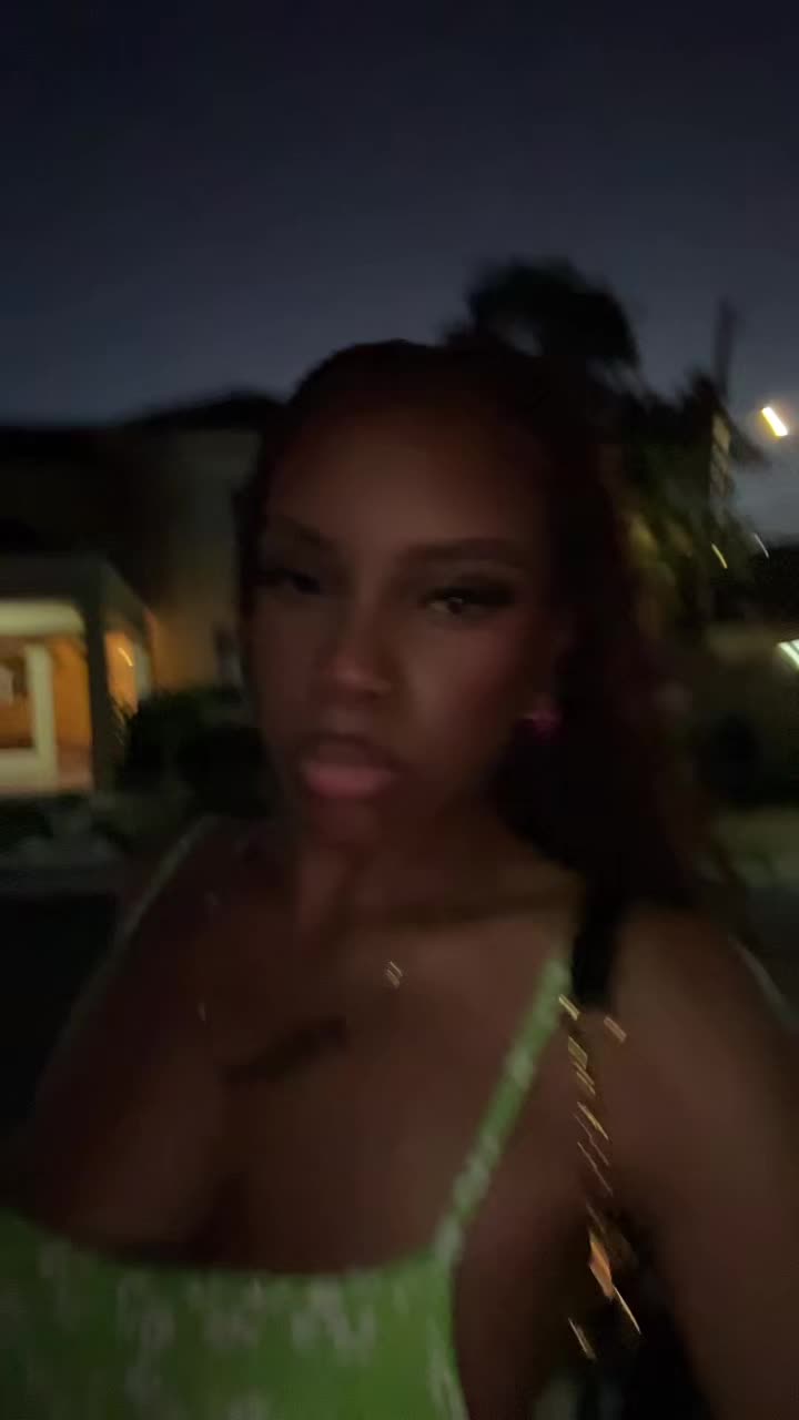 @beth.