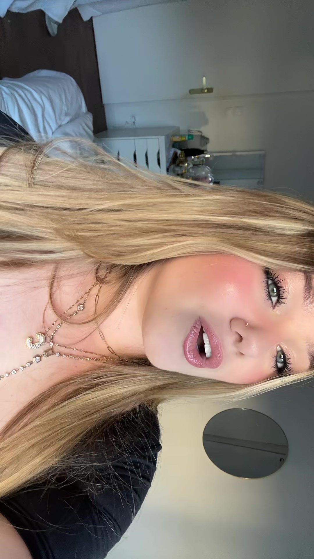 @𝓒𝓱&ordf;