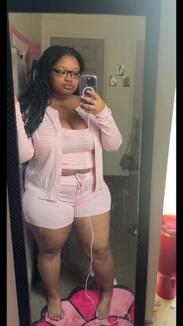 @Nyra Monae