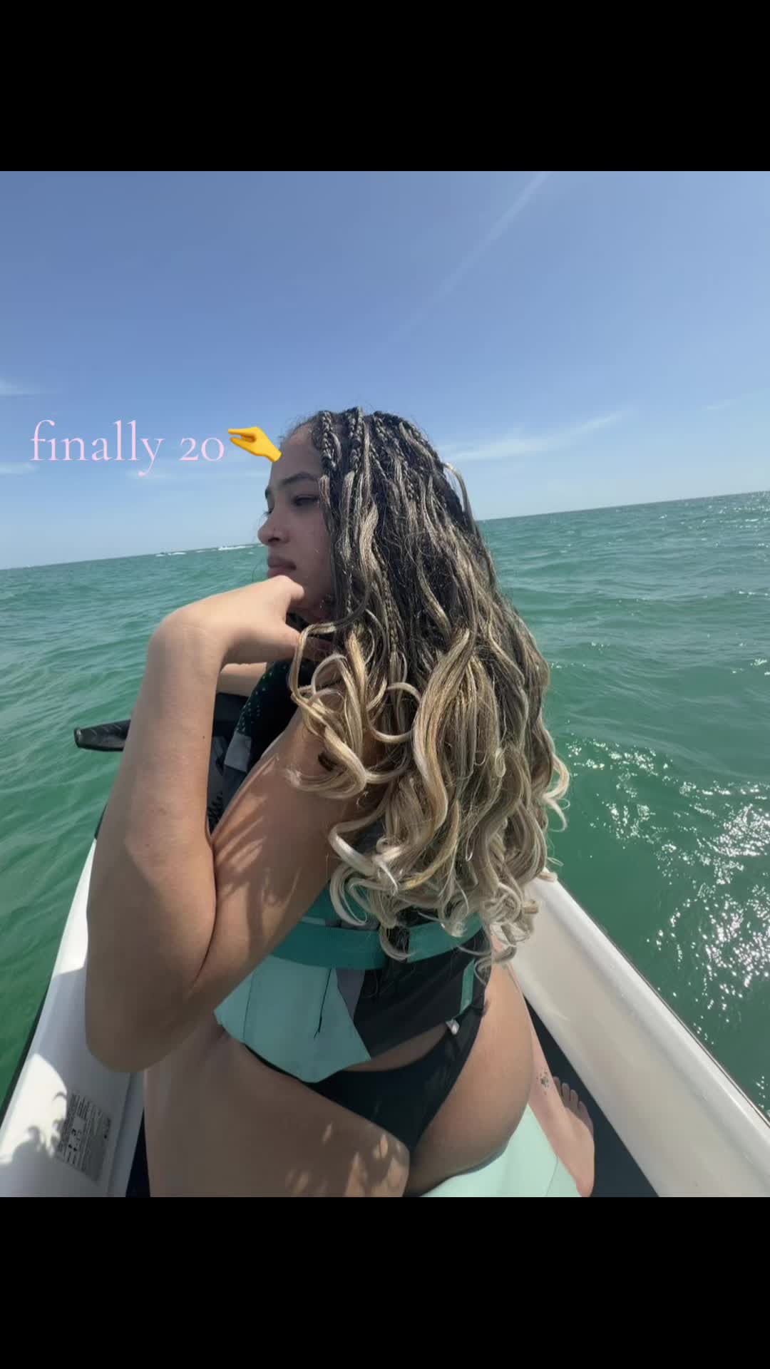 @Ari 🧃