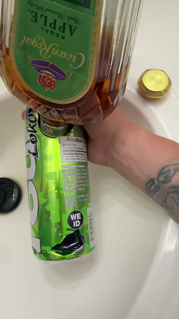 @🧃JonnySips_2.0🧃