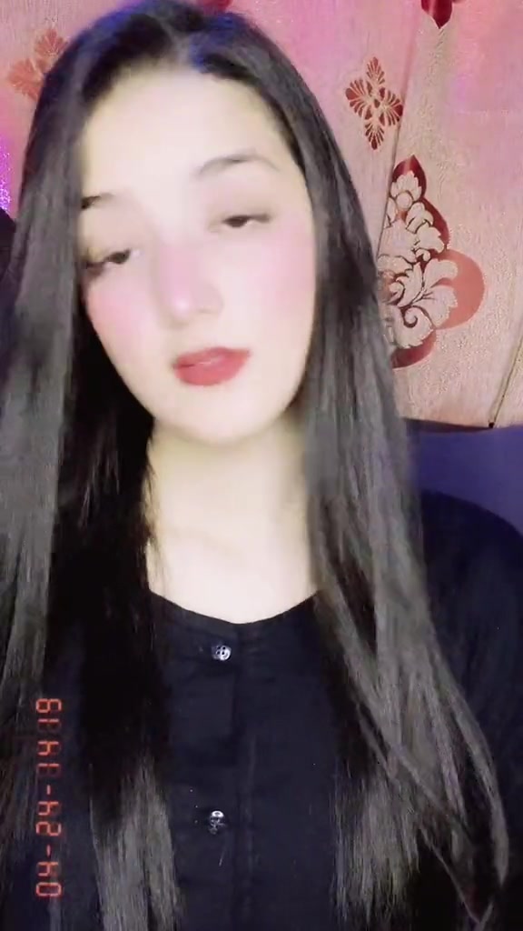 @𝕾𝖆𝖒𝖊𝖊𝖗𝖆 𝕶𝖍𝖆𝖓 🕊️