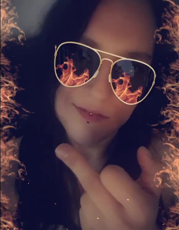 @☆🦋Yvi🦋☆ Mc Brown