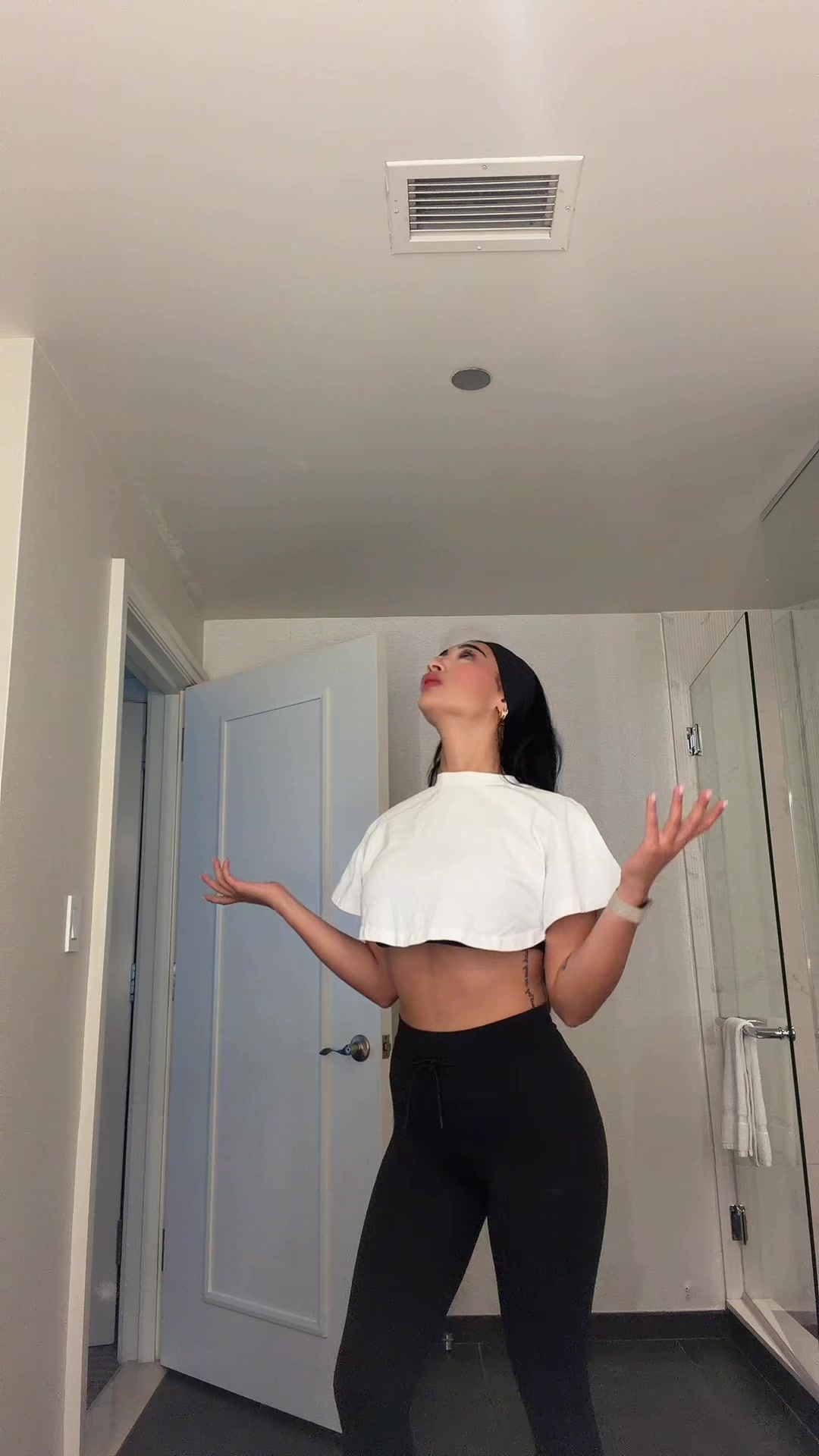 @Sanditaleb