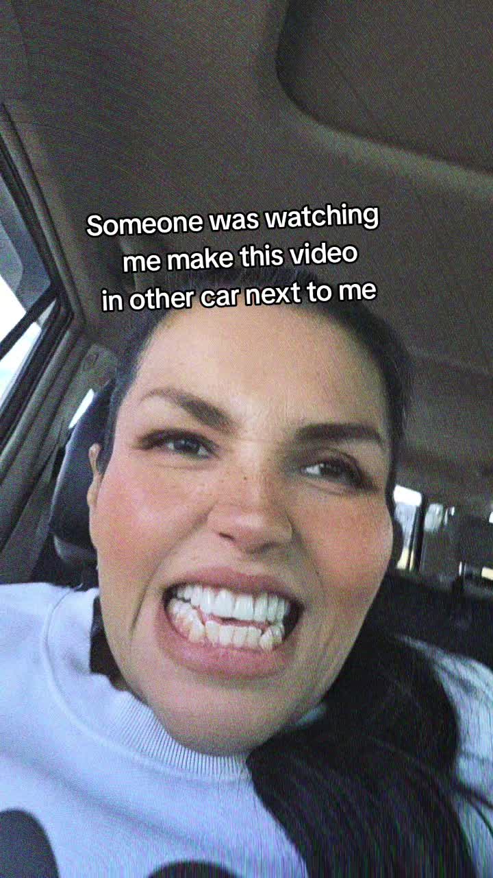 @🤓   Sheila G.    👿