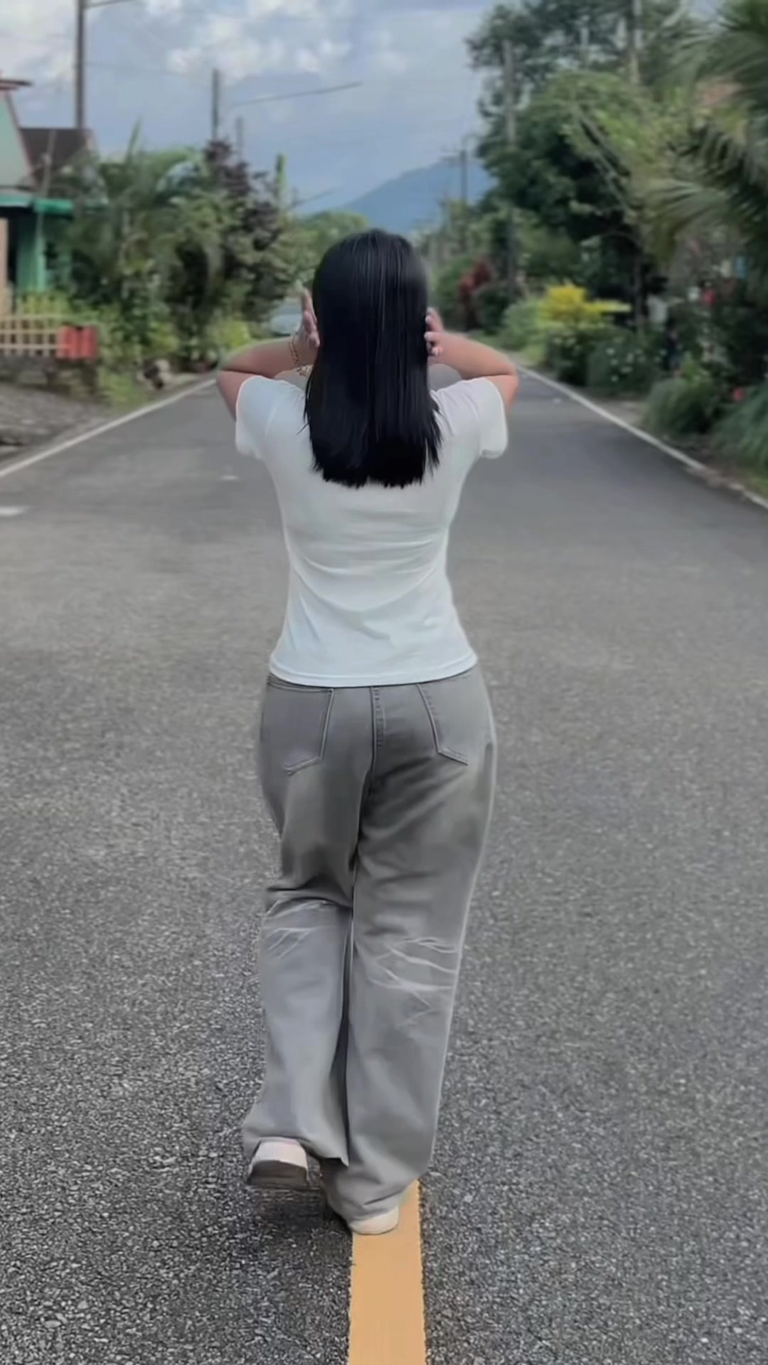 @𝑪𝒉𝒖𝒆🦋