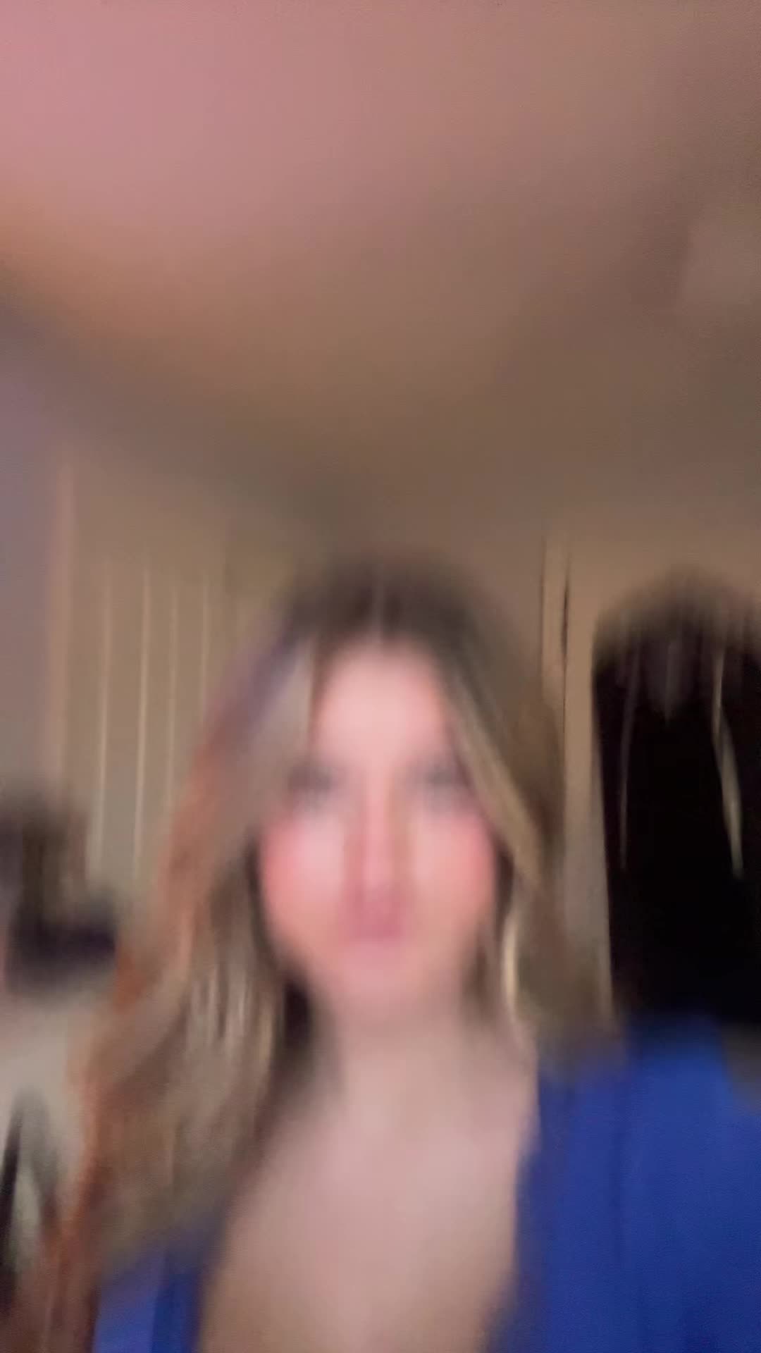 @bella