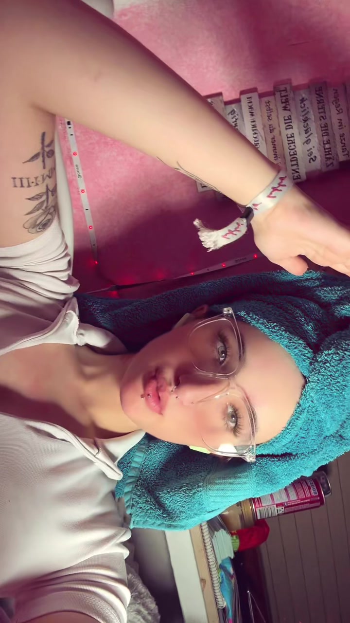 @deinehubsche0