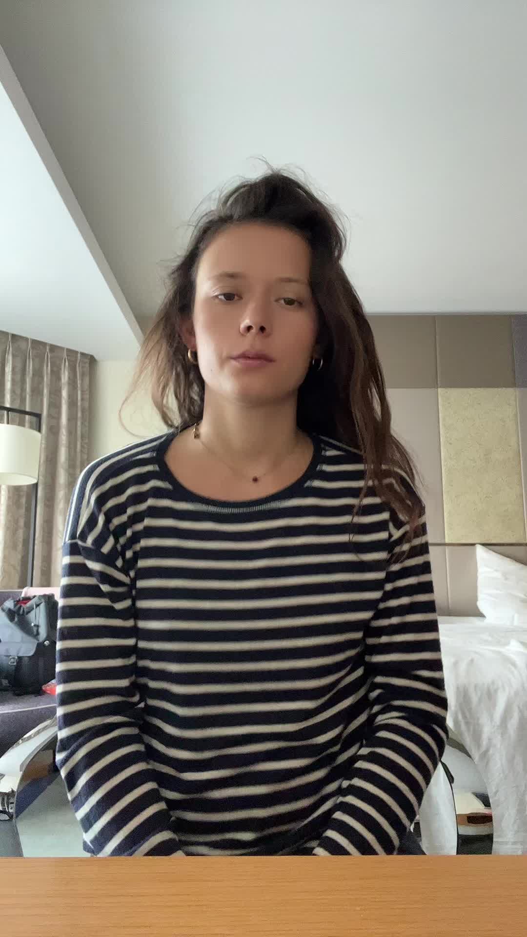 @annareesc